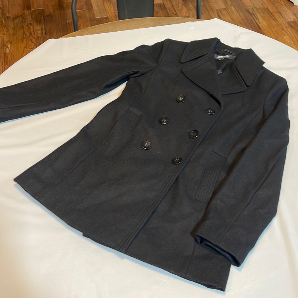 Kenneth Cole Reaction pea coat. Black size Small